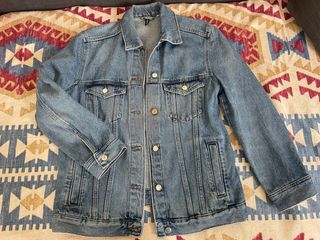 Cazadora vaquera oversize H&M