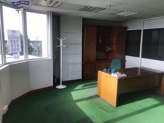 Nave industrial en alquiler en Peñacastillo - Nueva Montaña en Santander