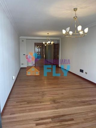 Piso en alquiler en Praza España - Casablanca en Vigo
