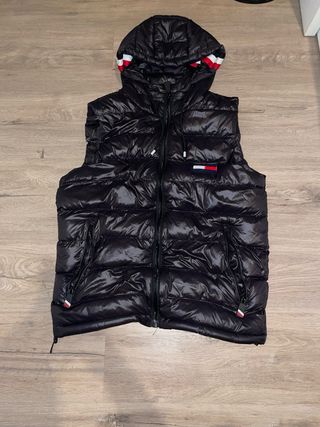 Chaleco Tommy Hilfiger Negro con Capucha