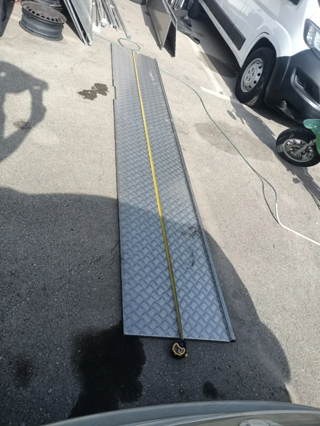 Plancha de aluminio con reliebe 364cm x 53cm 2,5
