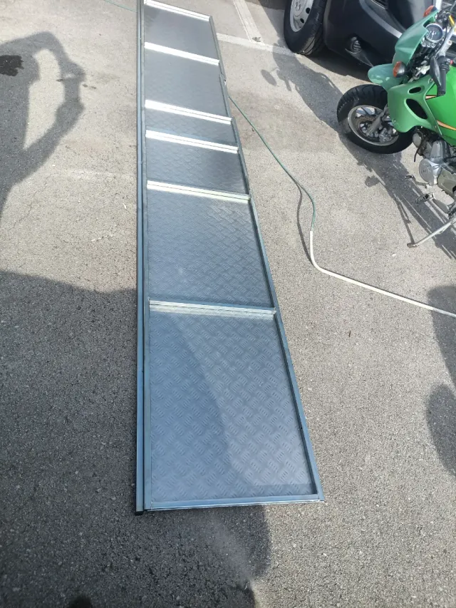 Plancha de aluminio con reliebe 364cm x 53cm 2,5