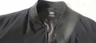 Cazadora bomber fina Zara negra