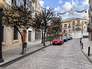 Local comercial en venta en Baena
