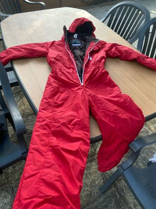 Mono de esquí rojo talla M + ropa interior térmica