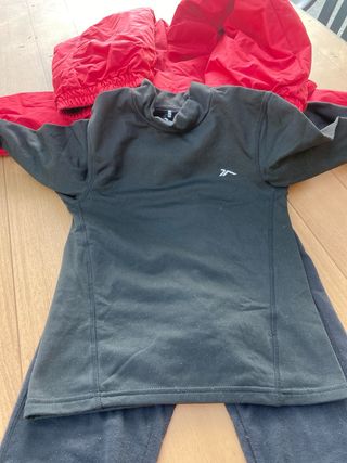 Mono de esquí rojo talla M + ropa interior térmica