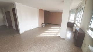 Piso en venta en Sax