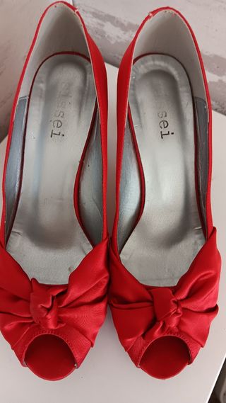 Zapatos de fiesta rojos