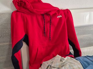 Lote 29 prendas de marca S/M 50 euros