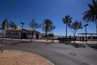 Piso en alquiler en Playa de los Boliches en Fuengirola