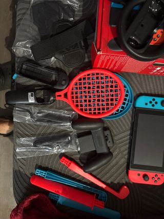 Nintendo Switch Azul/Rojo + Juegos

