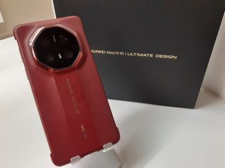 Huawei Mate 70 RS Ultimate Design Rojo