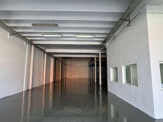 Nave industrial en alquiler en Sant Joan Despí