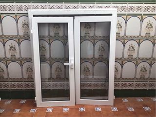 Ventana aluminio blanco 