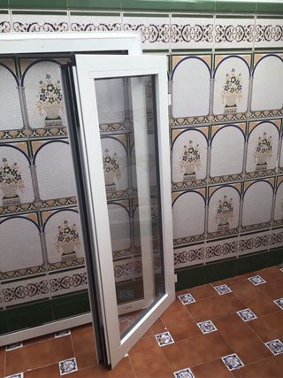 Ventana aluminio blanco 