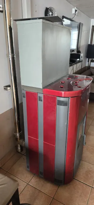 Caldera Estufa Pellets Ecoforest Hidro 24KW