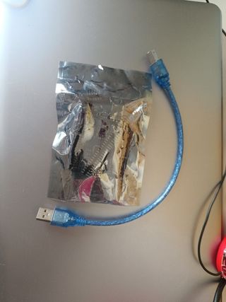 Placa Arduino con cable USB uno R3