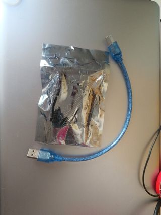 Placa Arduino con cable USB uno R3
