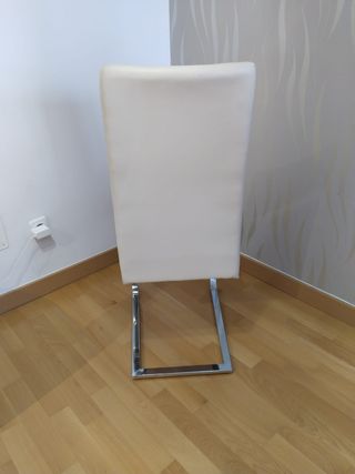Mesa de cristal moderna salón. Regalo sillas. 