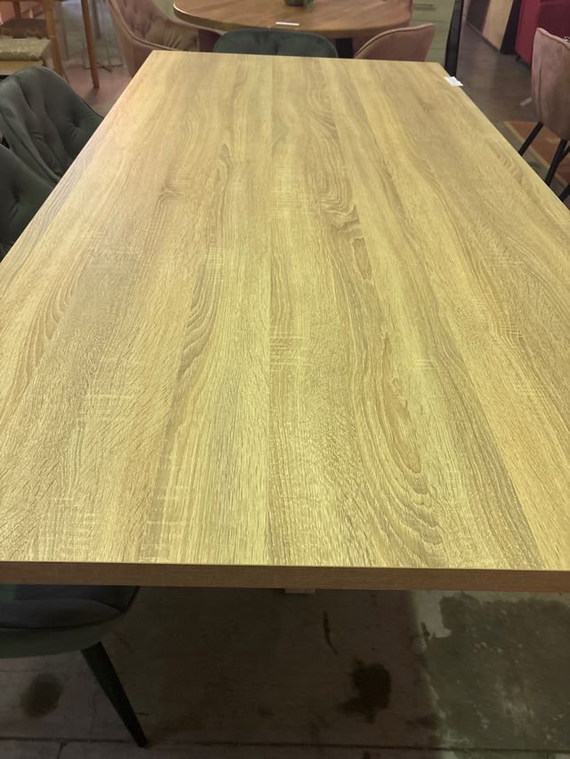 Mesa de comedor madera y metal