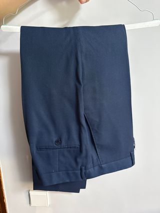 traje azul Cortefiel