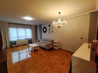 Piso en alquiler en Hospital - G3 - G2 en Burgos