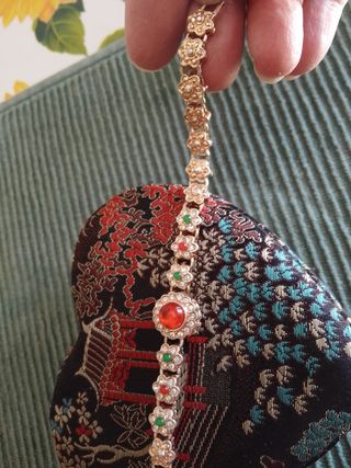 Bracciale vintage con pietre colorate e fiori