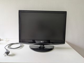Televisor LG 22" Negro