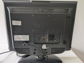 Televisor LG 22" Negro
