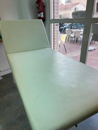 Camilla blanca (estética / fisioterapia)