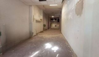 Local comercial en alquiler en Tres Forques en Valencia