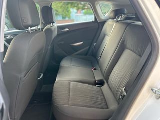 Opel Astra 2012
