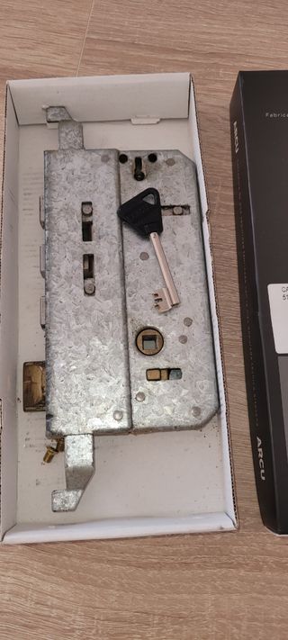 Cerrojo Arcu 511-N Izquierda