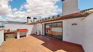 Dúplex en alquiler en El Castell-Poble Vell en Castelldefels