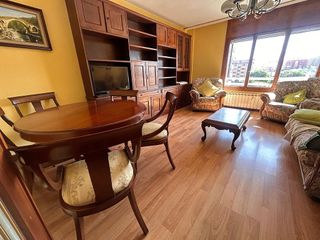 Piso en alquiler en Pumarín en Gijón