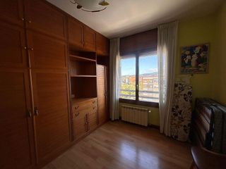 Piso en alquiler en Pumarín en Gijón