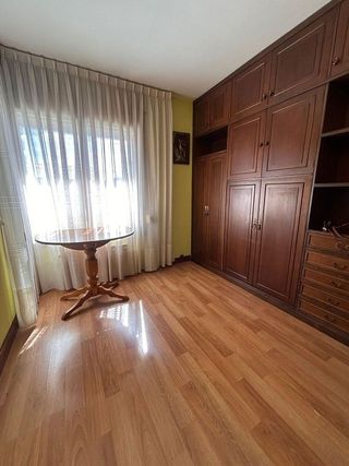 Piso en alquiler en Pumarín en Gijón