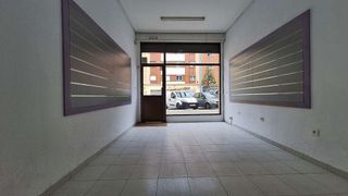 Local comercial en alquiler en Tenderina Alta - Fozaneldi en Oviedo