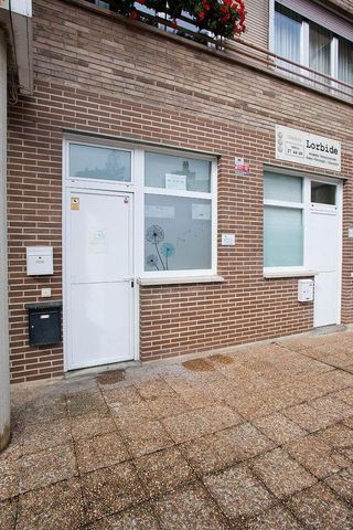 Oficina en alquiler en Ermitagaña - Mendebaldea en Pamplona