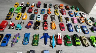 Lote de Hot Wheels