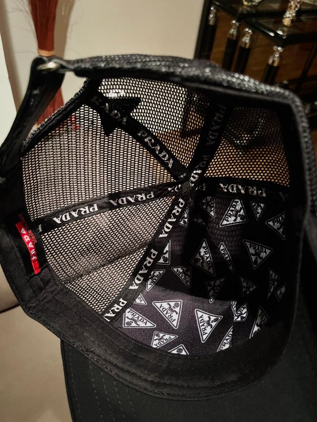 Gorra Prada Negra