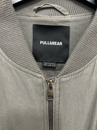 Chaqueta Bomber Pull&Bear XL Verde Militar