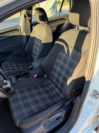 Volkswagen Golf 2013