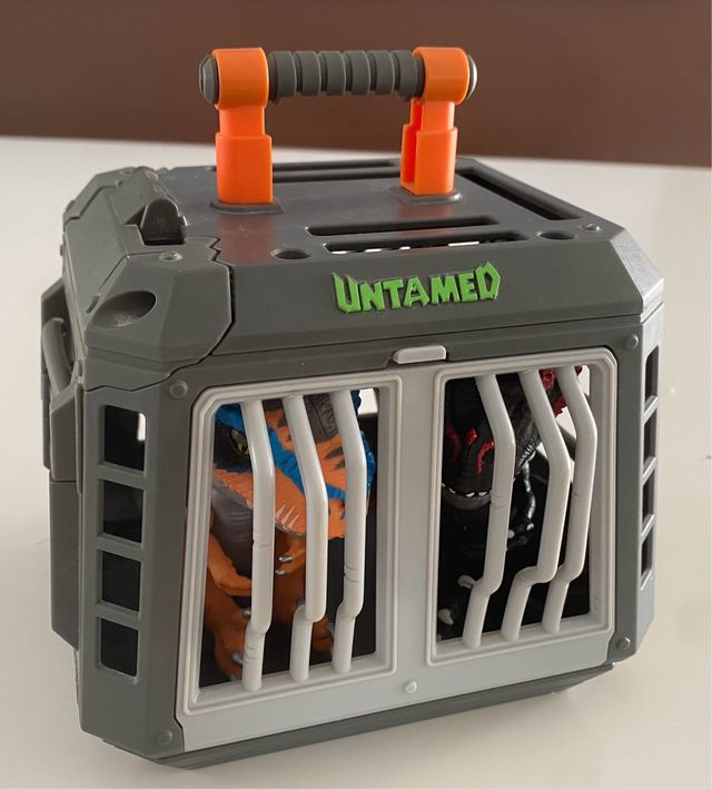 2 Dinosaurios Electrónicos y Jaula Untamed