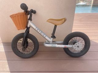 Bicicleta de equilibrio TRYBIKE