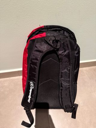 Mochila Bullpadel Negra y Roja