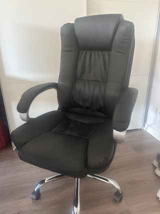 Sillón de oficina negro