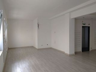 Oficina en alquiler en Centro - Ayuntamiento en Santander