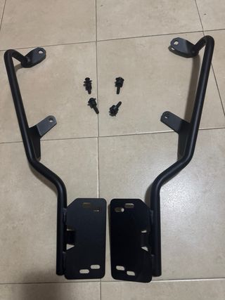 Soporte para baul de moto
(WOTTAN S-STORM 300)