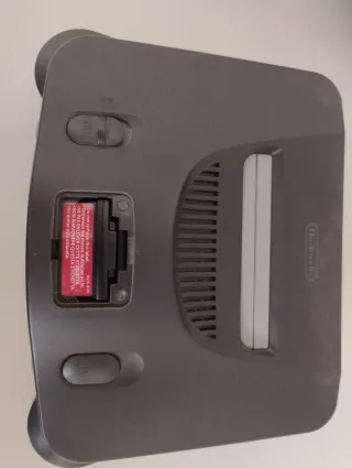 Consola Nintendo 64. Incluye juego Mario y NBA 